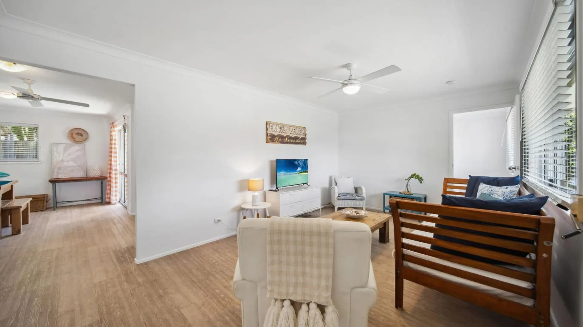 Tides & Tails Abode - Coolum Beach Pet Friendly Home