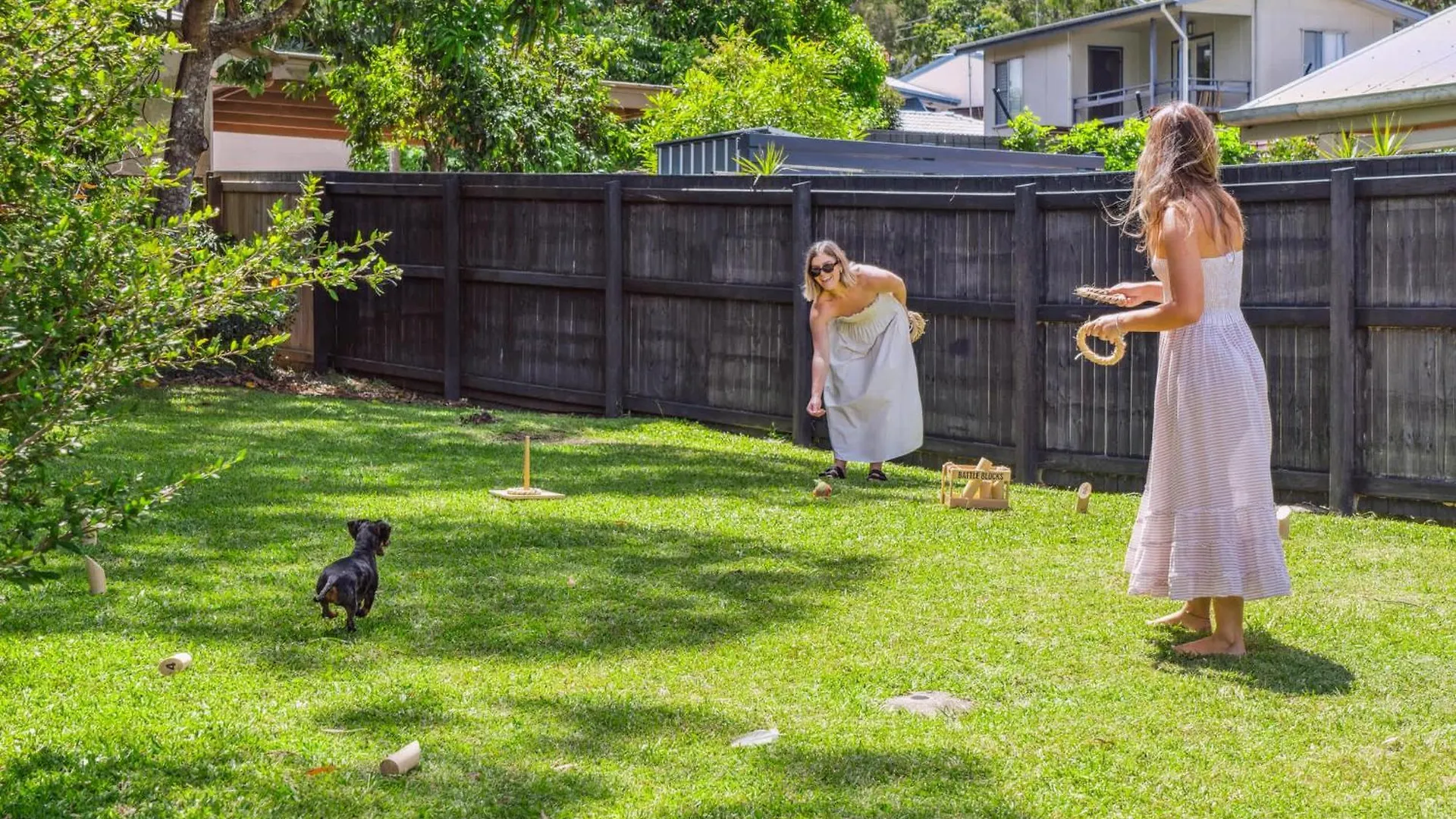Tides & Tails Abode - Coolum Beach Pet Friendly Home